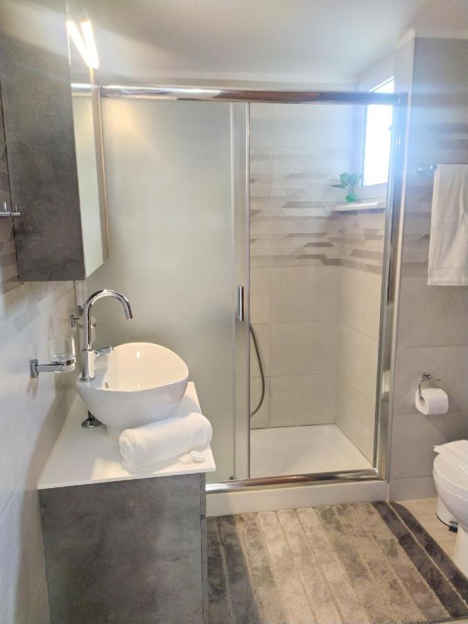 Sea Side View Home Steps From The Beach & City Chania  Luaran gambar